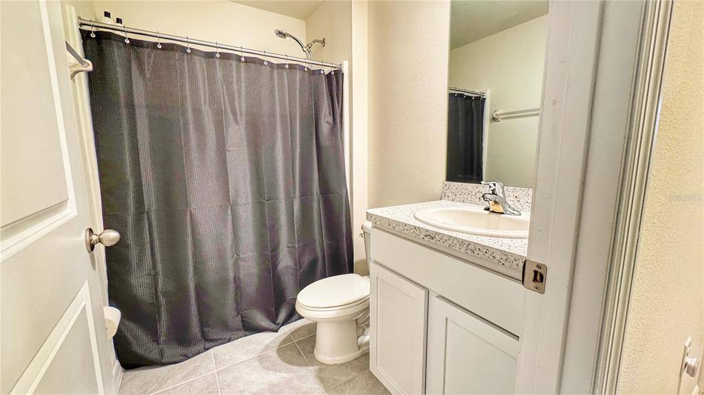 Apartment for rent at 1206 Tahitian Sunrise Dr, Plant City, FL 33565