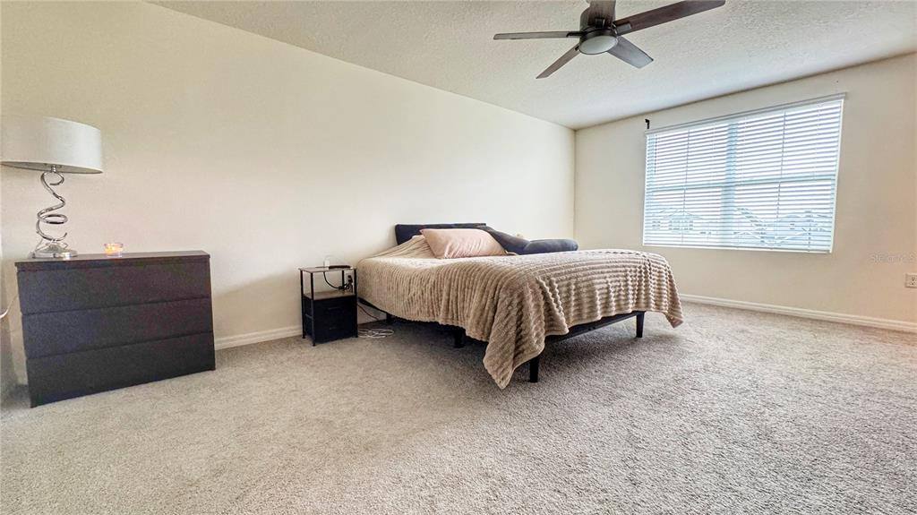 Apartment for rent at 1206 Tahitian Sunrise Dr, Plant City, FL 33565