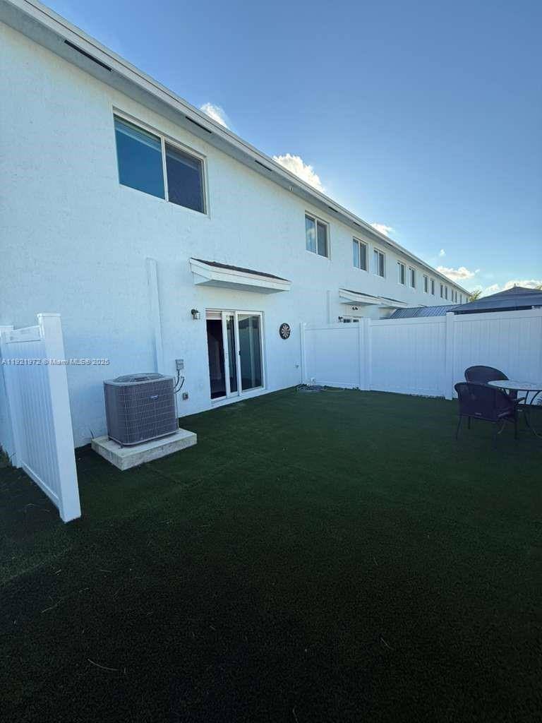 Apartment for rent at 1020 NW 5th Terrace, Homestead, FL 33034