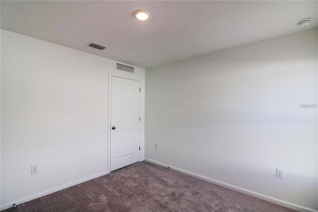Apartment for rent at 10276 N Spaulding Dr, Dunnellon, FL 34433