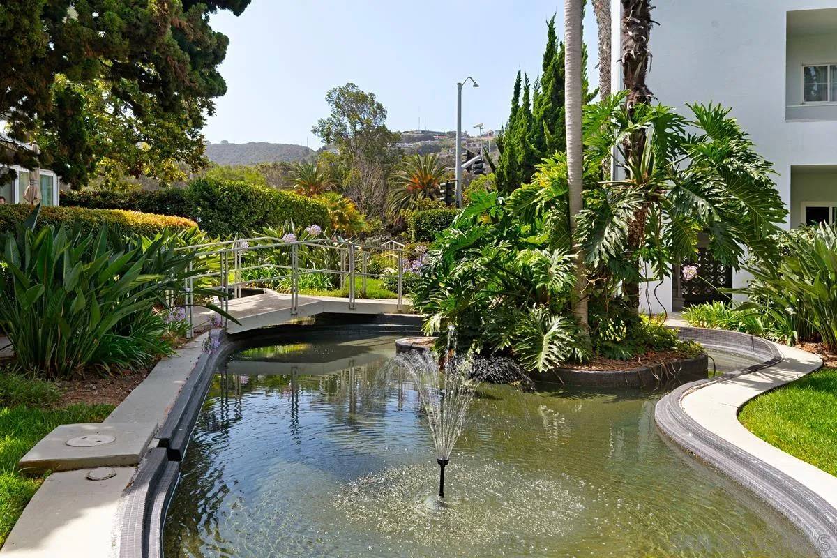Apartment for rent at 2368 Torrey Pines Rd #61, La Jolla, CA 92037