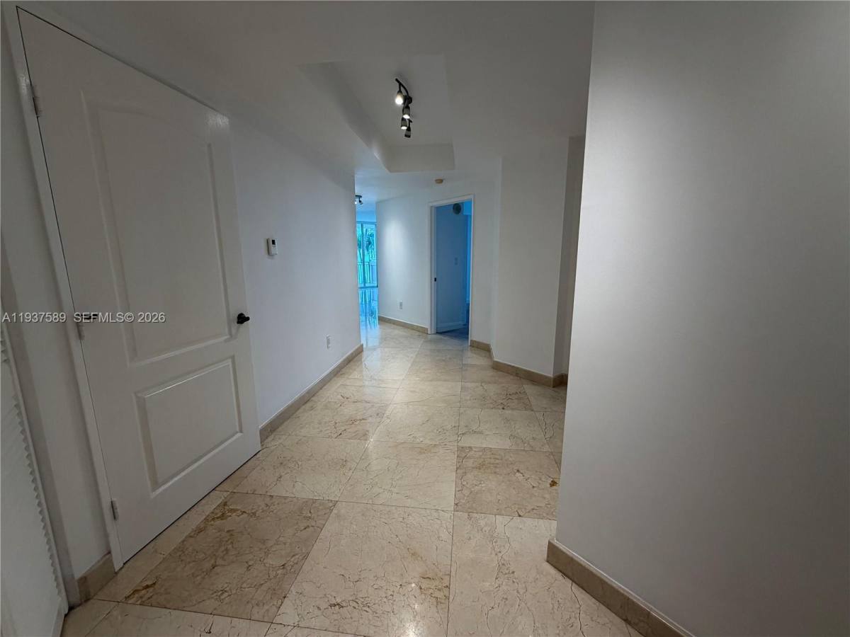 Apartment for rent at 17555 Atlantic Blvd #607, North Miami Beach, FL 33160