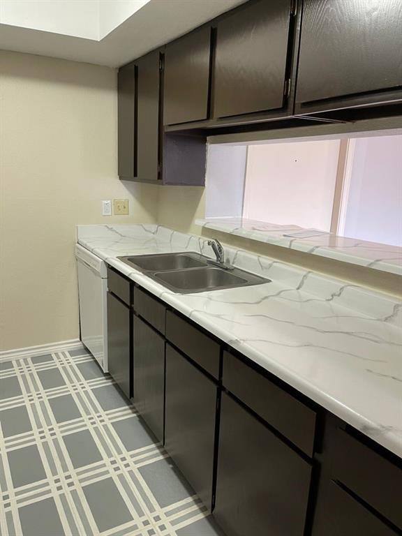Condo for rent at 2820 S Bartell Dr #24, Houston, TX 77054