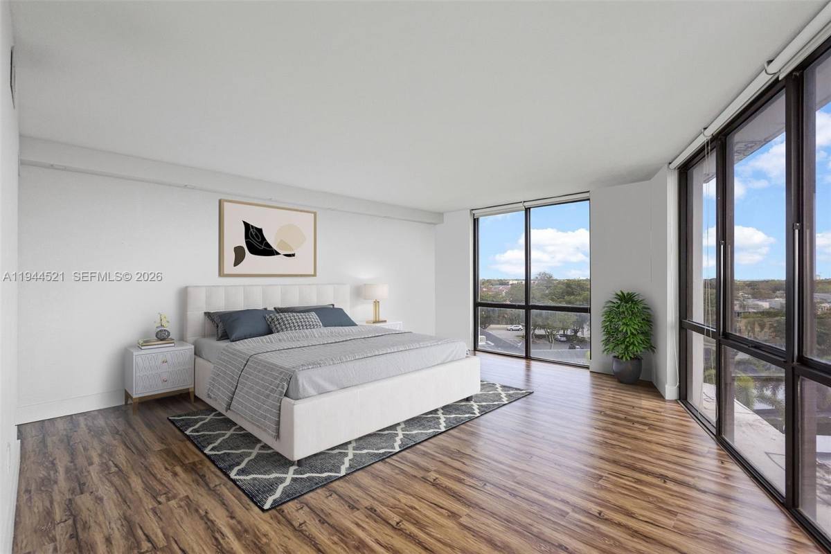 Condo for rent at 13953 Kendale Lakes Circle #13953608B, Miami, FL 33183