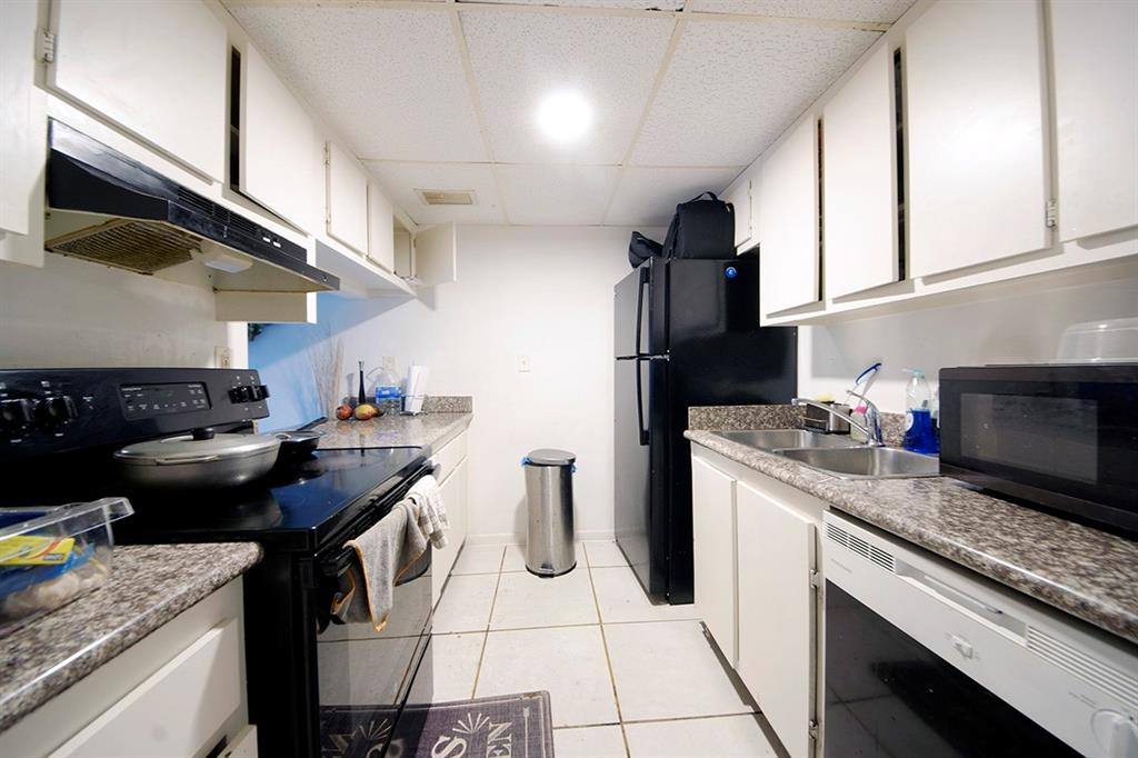 Condo for rent at 1900 N Congress Ave #407, West Palm Beach, FL 33401