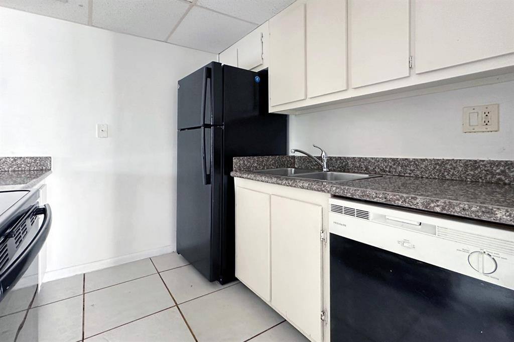 Condo for rent at 1900 N Congress Ave #407, West Palm Beach, FL 33401