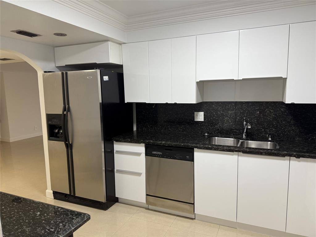 Apartment for rent at 5100 N Ocean Blvd #1504, Fort Lauderdale, FL 33308