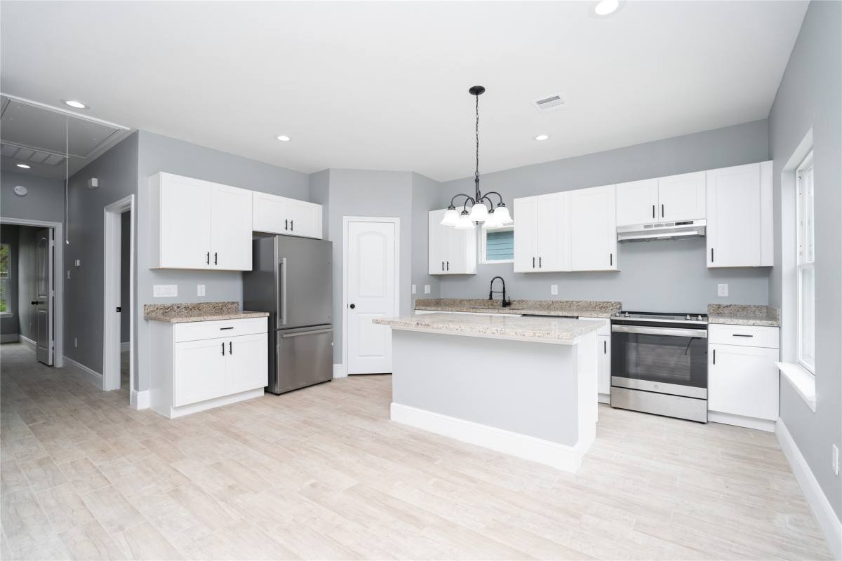 Apartment for rent at 3710 Rockingham St #3710B, Houston, TX 77051