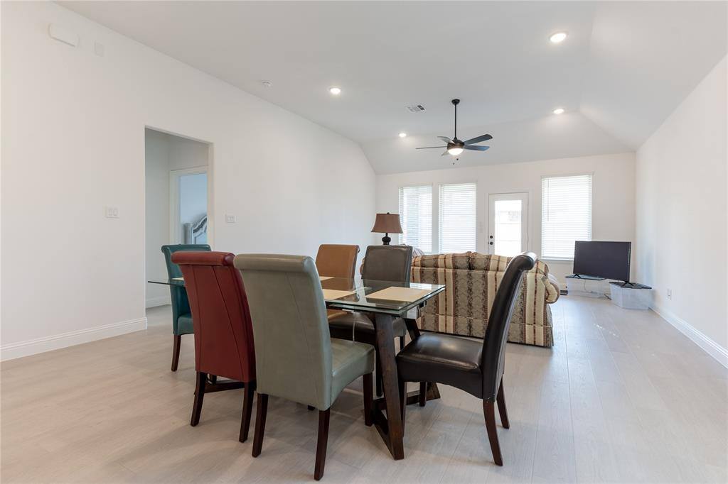 Apartment for rent at 5200 Woodway Dr, Argyle, TX 76226