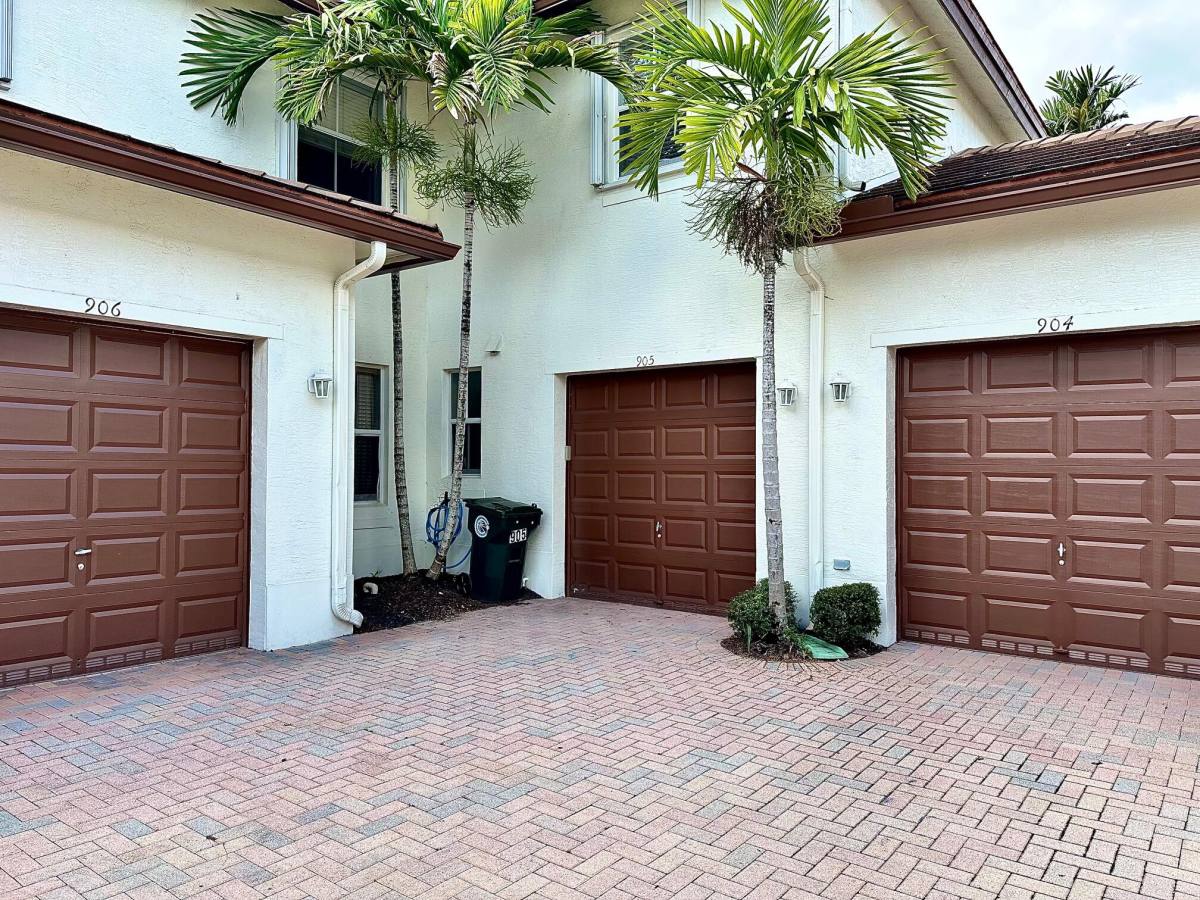 Apartment for rent at 4720 Mimosa Place #905, Pompano Beach, FL 33073