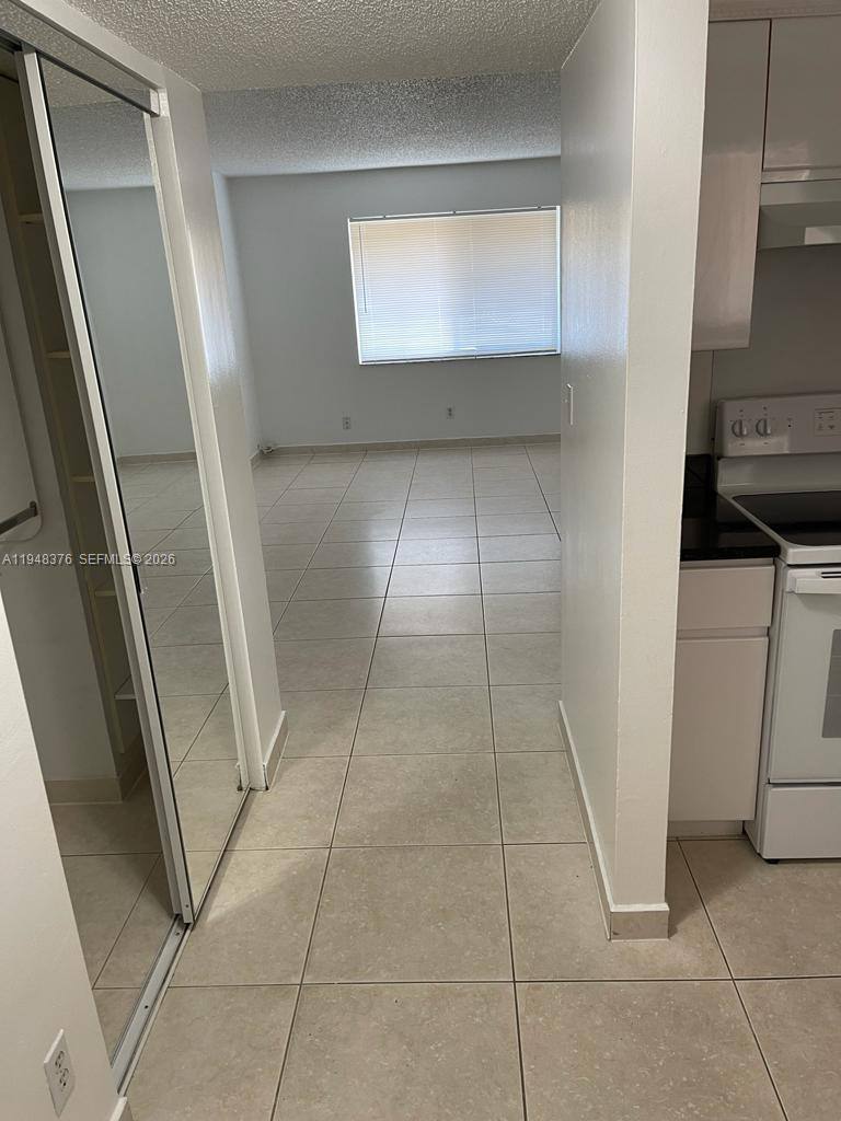 Apartment for rent at 724 NE 4th St #12, Hallandale, FL 33009