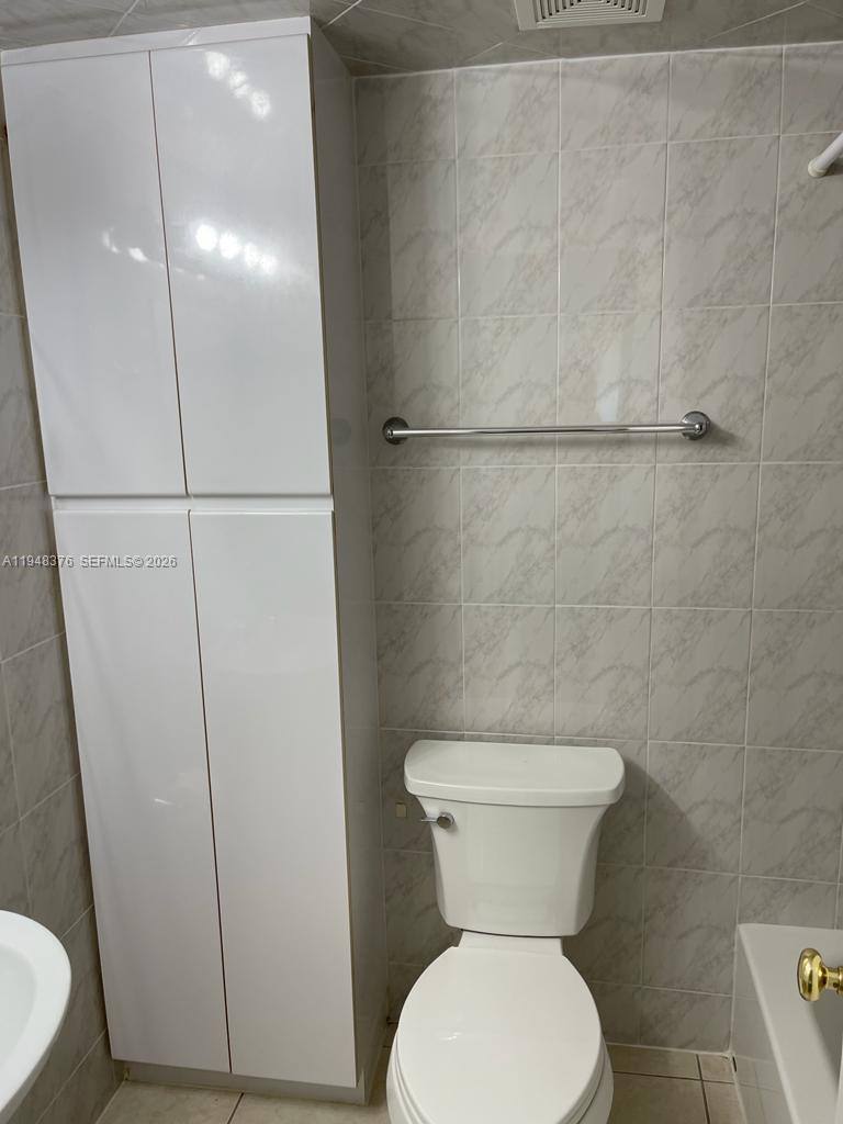 Apartment for rent at 724 NE 4th St #12, Hallandale, FL 33009