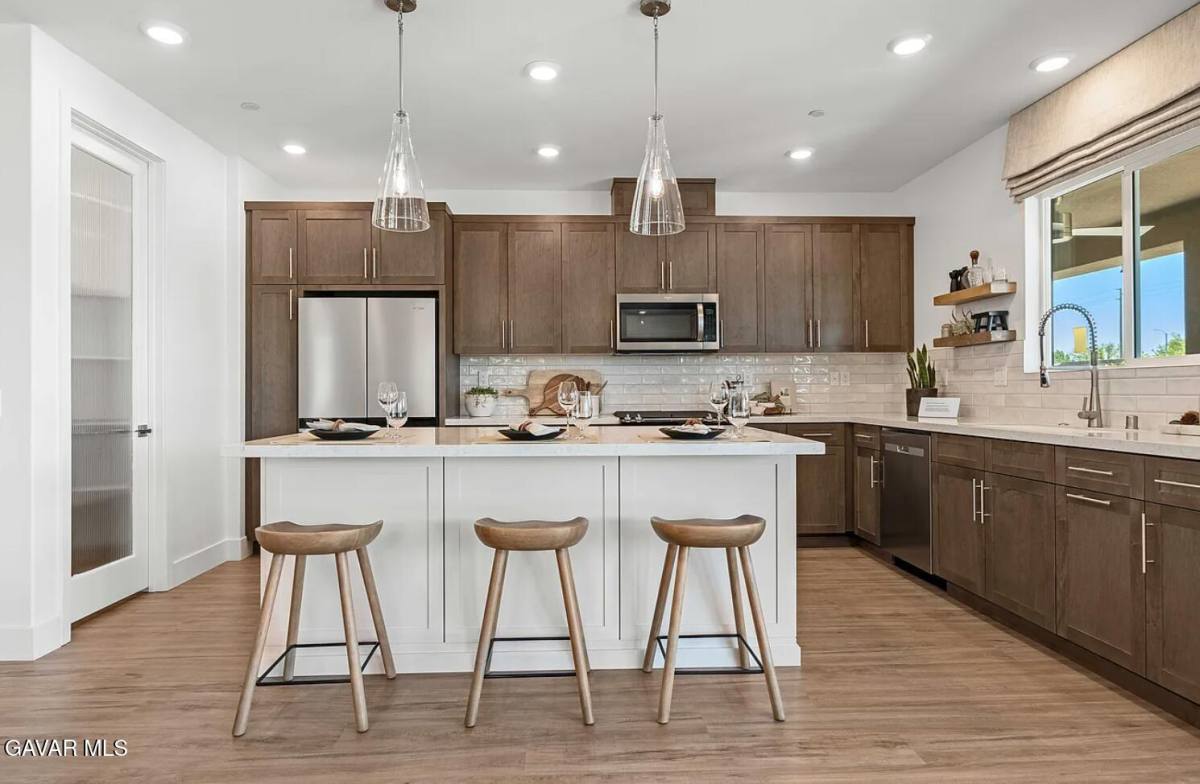 Apartment for rent at 6212 Pondera St, Lancaster, CA 93536