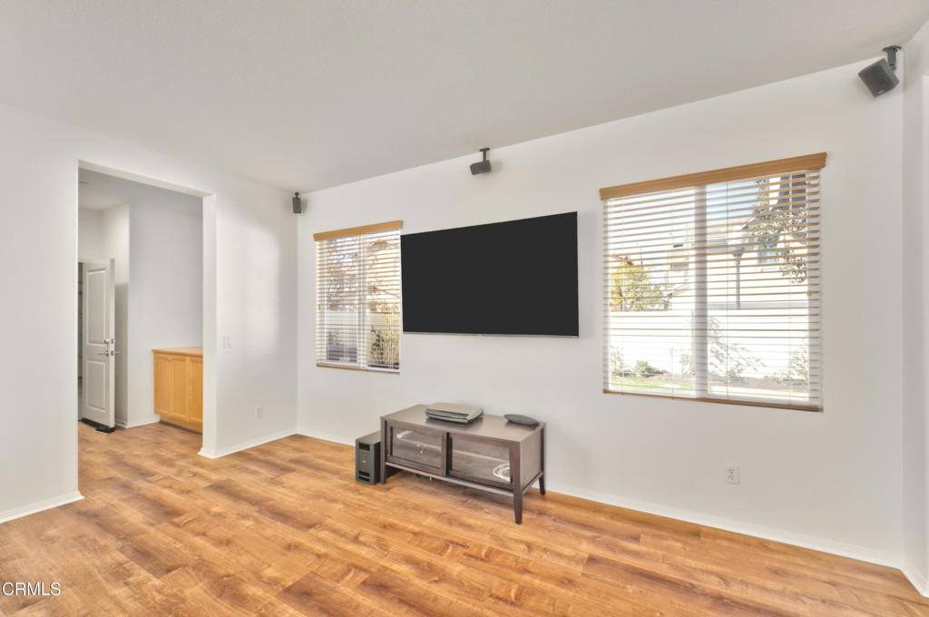 Apartment for rent at 428 Lakeview Court #428, Oxnard, CA 93036