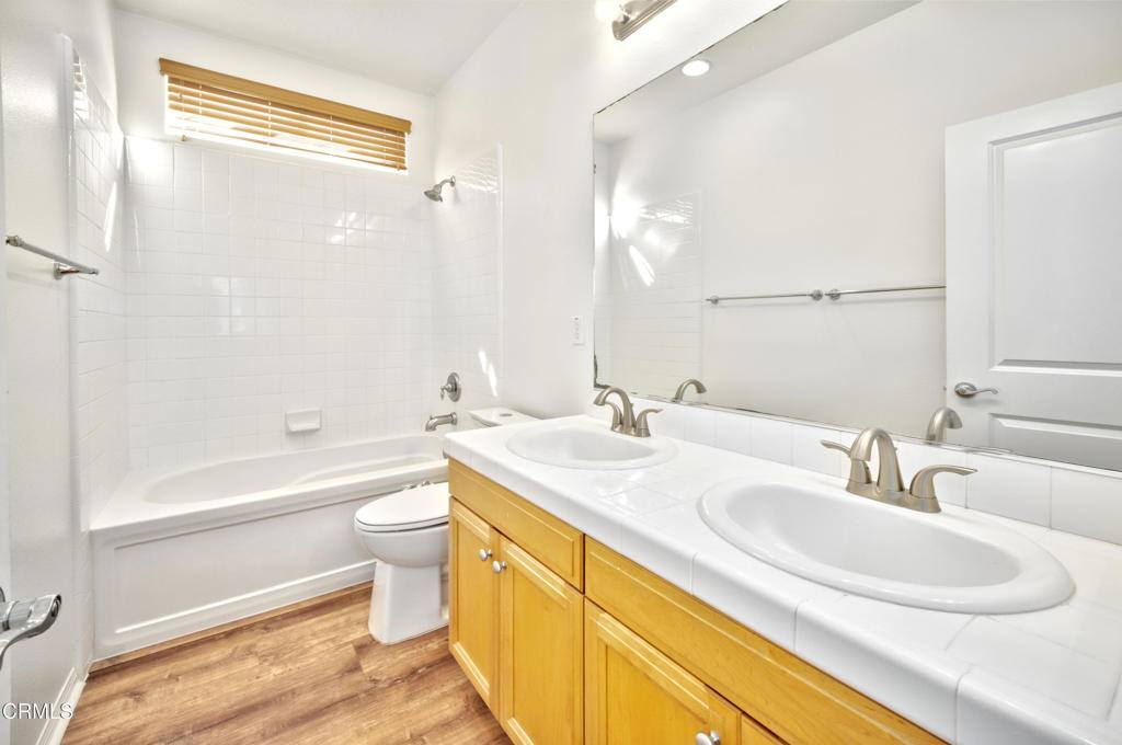 Apartment for rent at 428 Lakeview Court #428, Oxnard, CA 93036