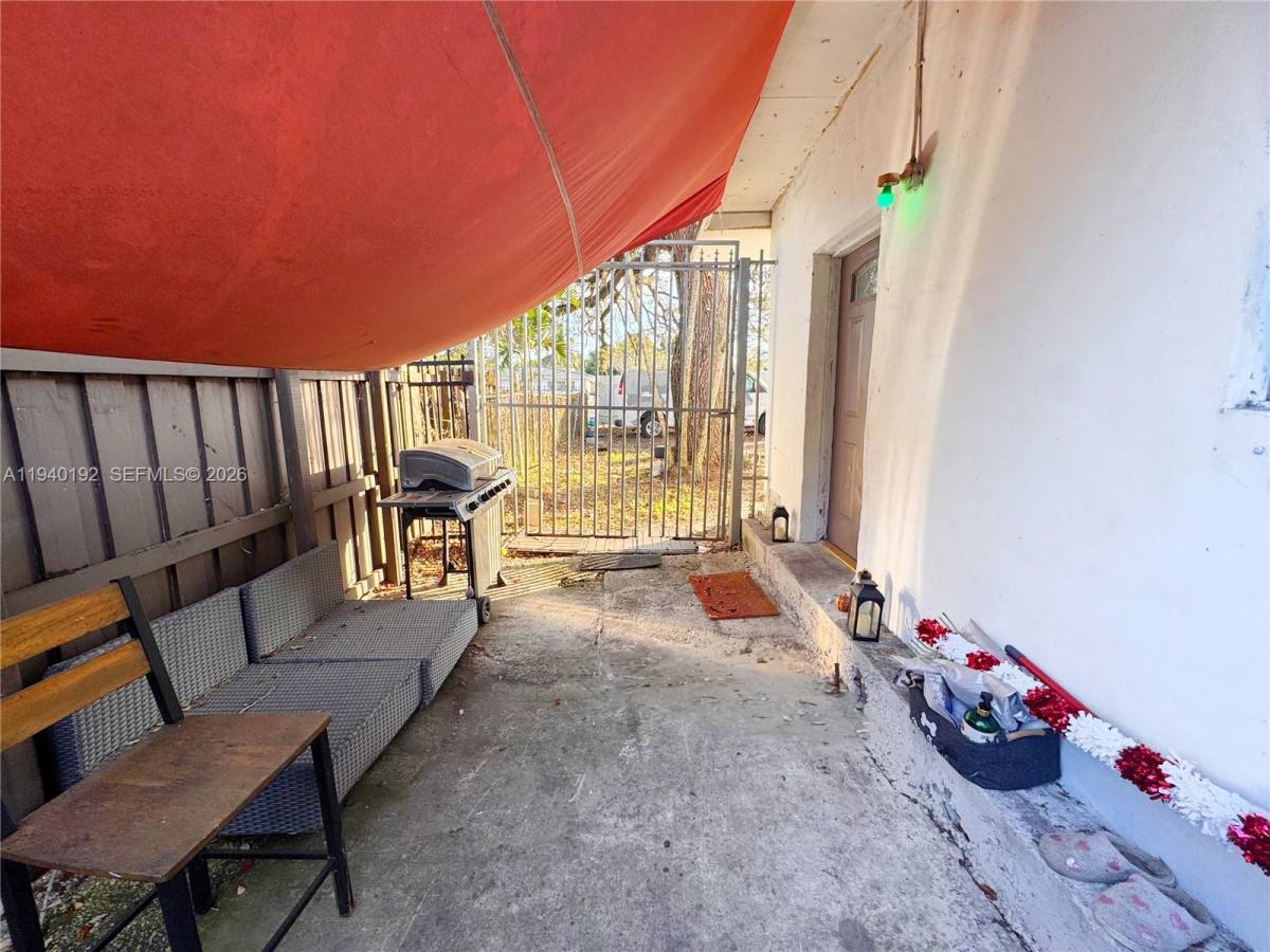 Apartment for rent at 195 NW 135th St #195, Miami, FL 33168