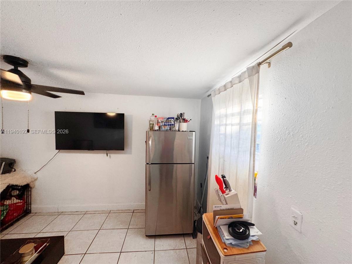 Apartment for rent at 195 NW 135th St #195, Miami, FL 33168