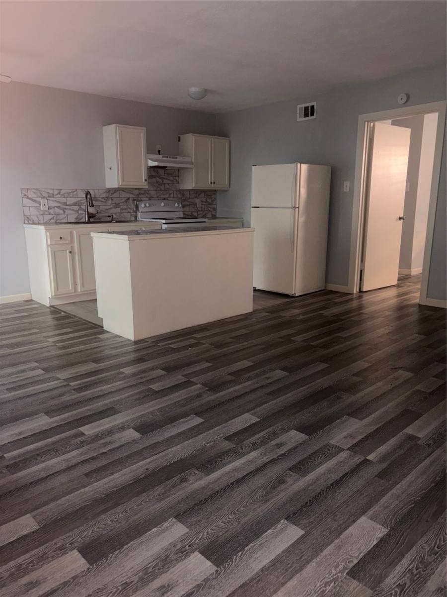 Apartment for rent at 4626 Bell St #6, Houston, TX 77023