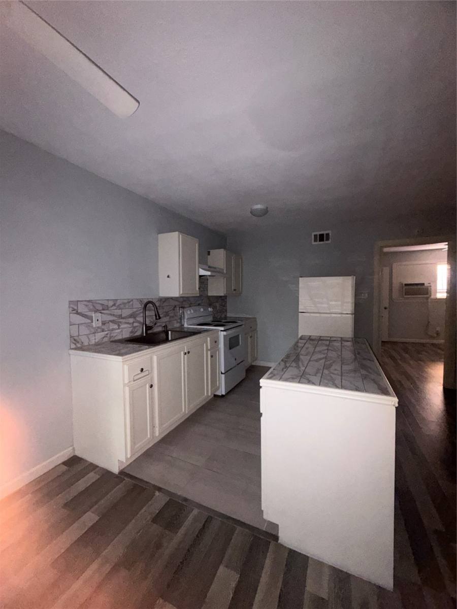 Apartment for rent at 4626 Bell St #6, Houston, TX 77023