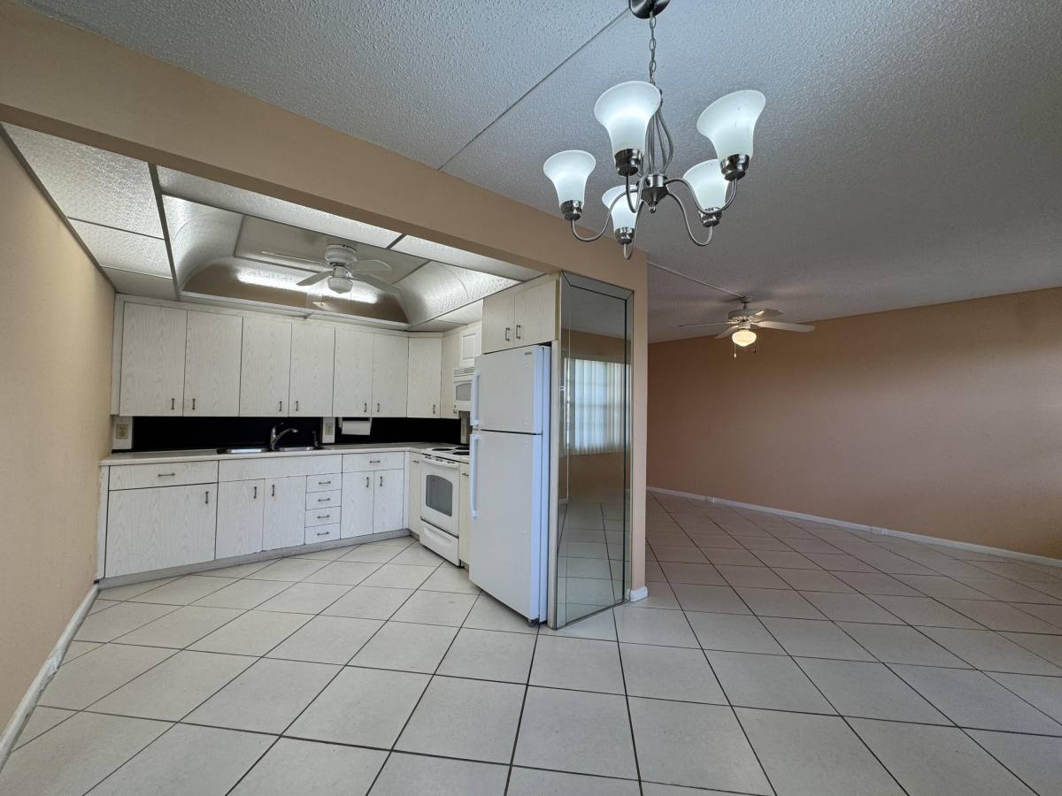 Apartment for rent at 4053 Hythe A, Boca Raton, FL 33434