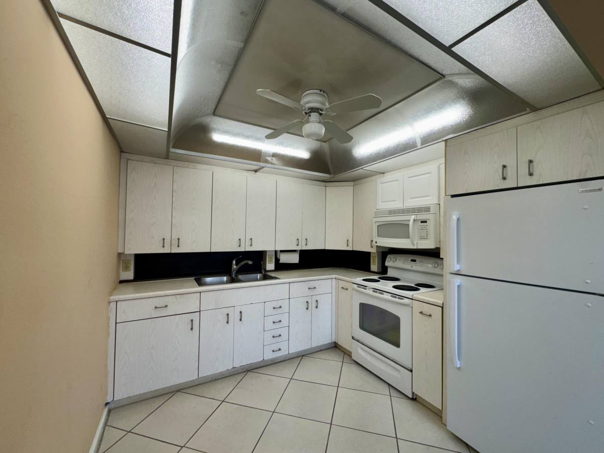 Apartment for rent at 4053 Hythe A, Boca Raton, FL 33434