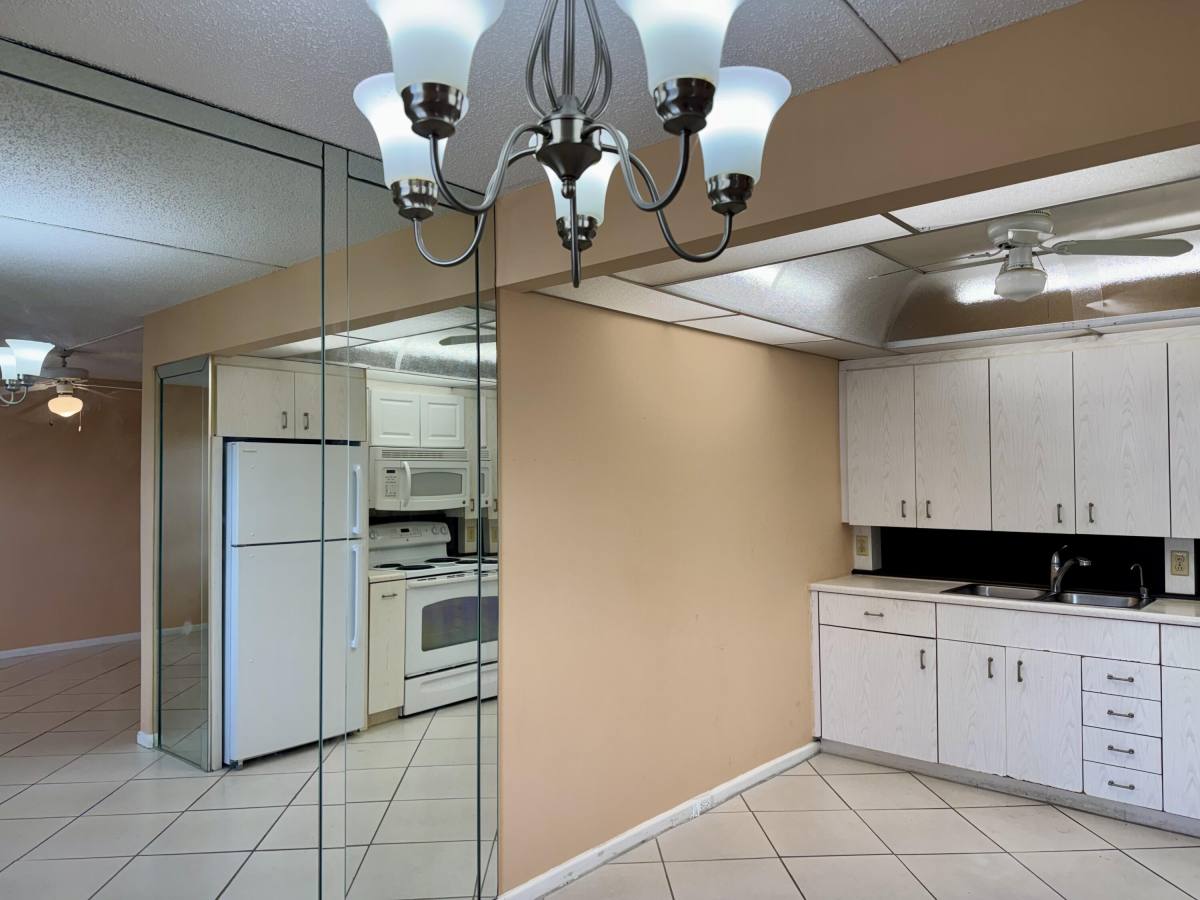 Apartment for rent at 4053 Hythe A, Boca Raton, FL 33434
