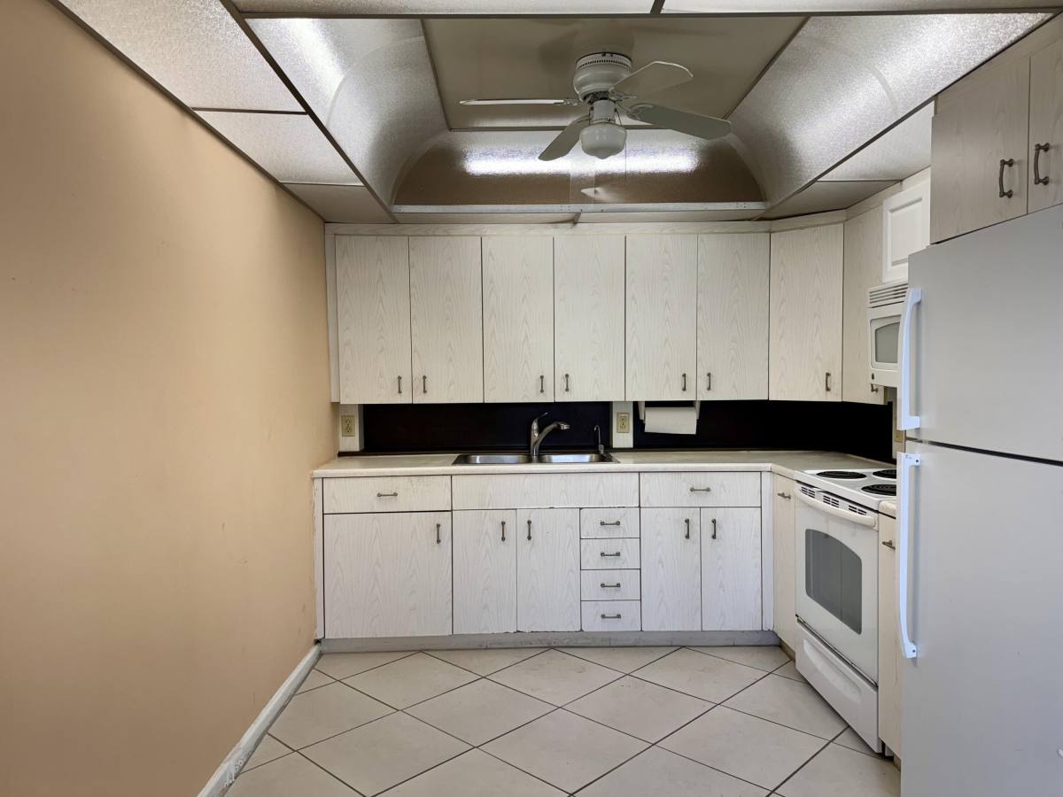 Apartment for rent at 4053 Hythe A, Boca Raton, FL 33434