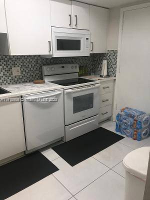 Apartment for rent at 16801 NE 14th Ave #309, Miami, FL 33162
