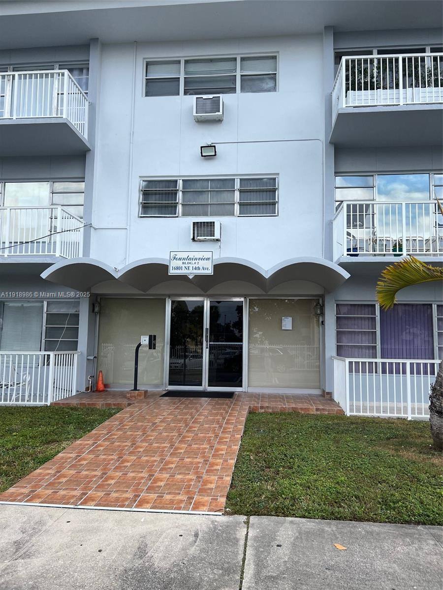 Apartment for rent at 16801 NE 14th Ave #309, Miami, FL 33162