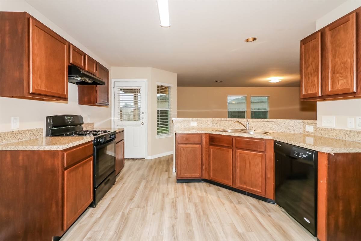 Apartment for rent at 18926 Venito Dr, Katy, TX 77449