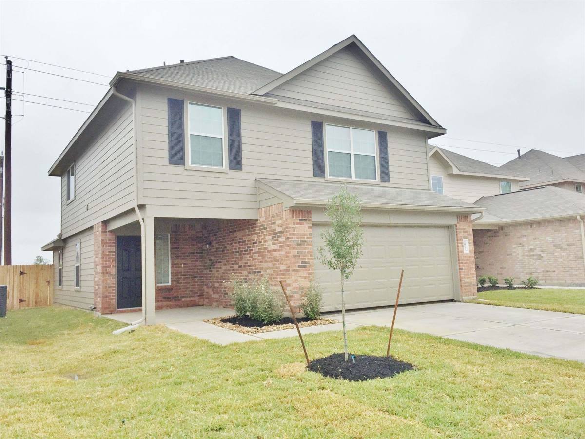 Apartment for rent at 18926 Venito Dr, Katy, TX 77449
