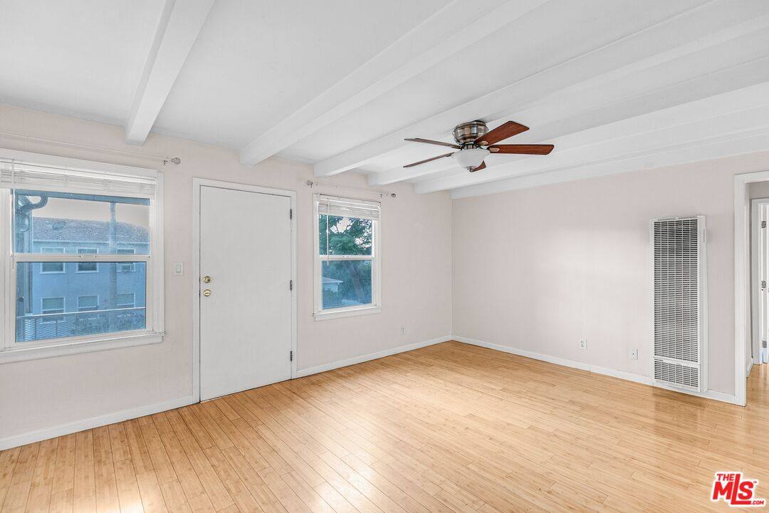 Apartment for rent at 3996 Berryman Ave, Los Angeles, CA 90066