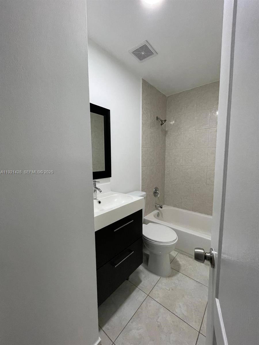 Townhouse for rent at 14111 SW 121st Place #4, Miami, FL 33186