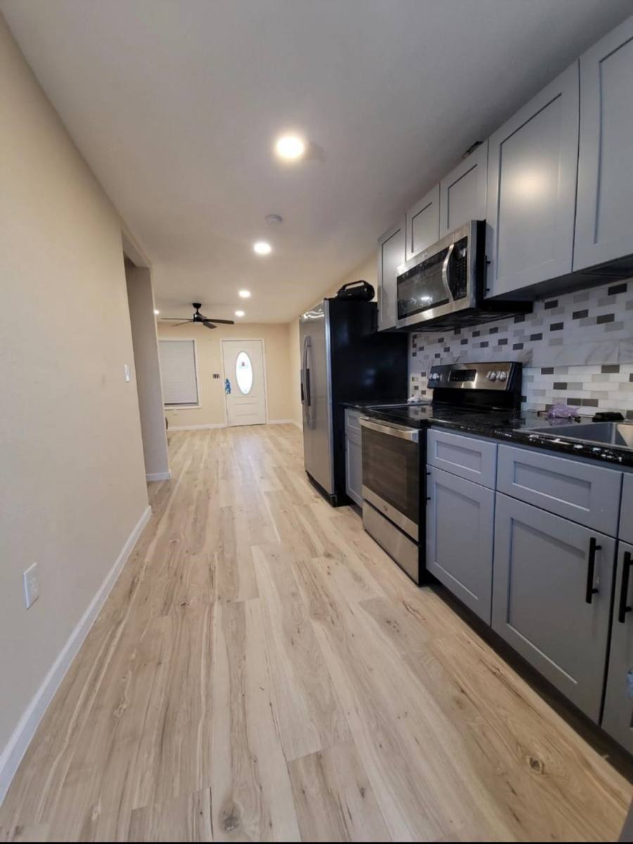 Apartment for rent at 401 Trichelle St #401, Pasadena, TX 77506