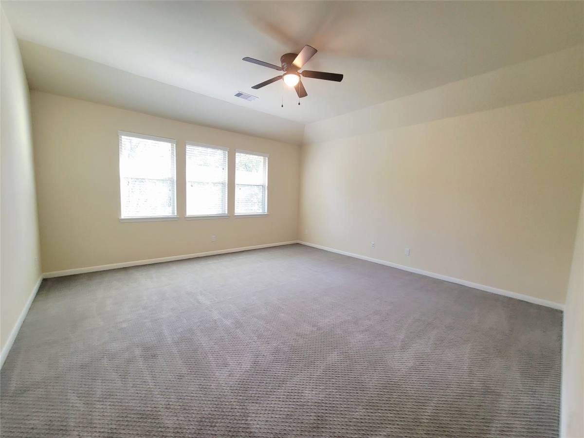 Apartment for rent at 5822 Crawford Hill Lane, Sugar Land, TX 77479