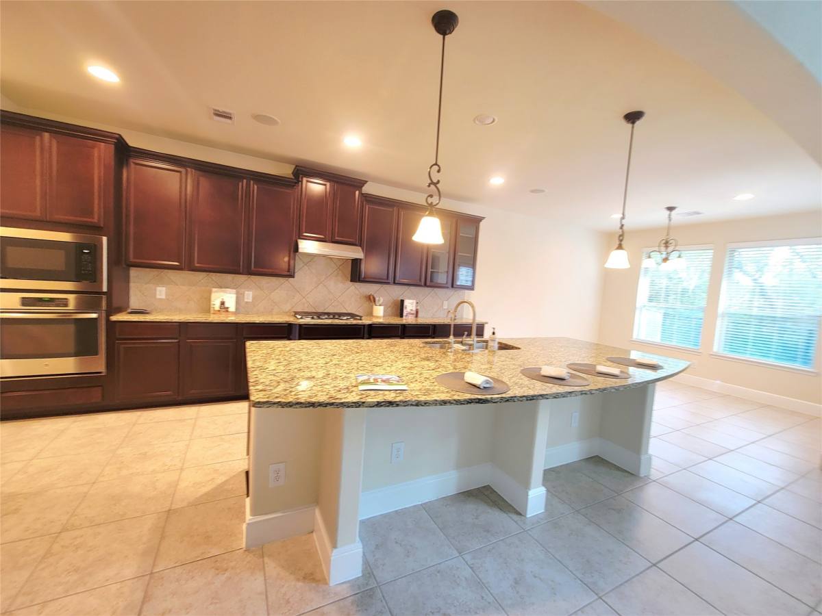 Apartment for rent at 5822 Crawford Hill Lane, Sugar Land, TX 77479