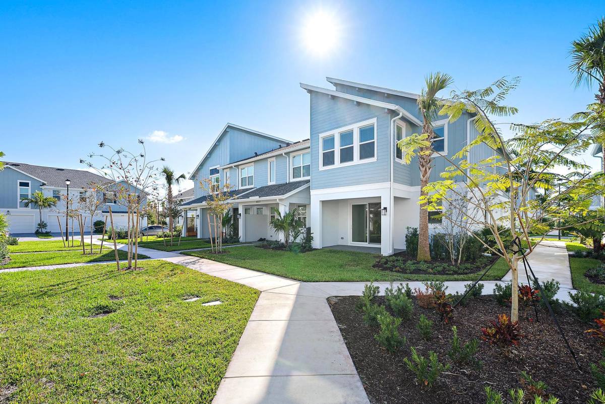 Townhouse for rent at 16377 Biltmore Landing, Loxahatchee, FL 33470