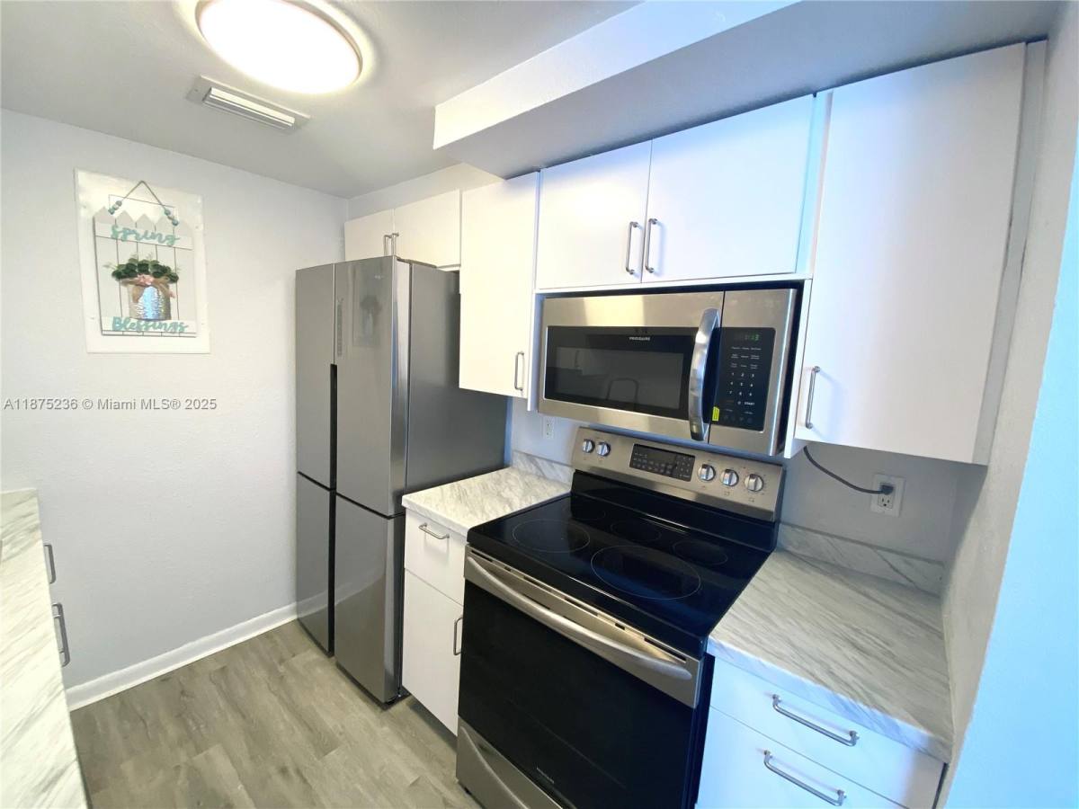 Condo for rent at 1185 Marseille Dr #307, Miami Beach, FL 33141