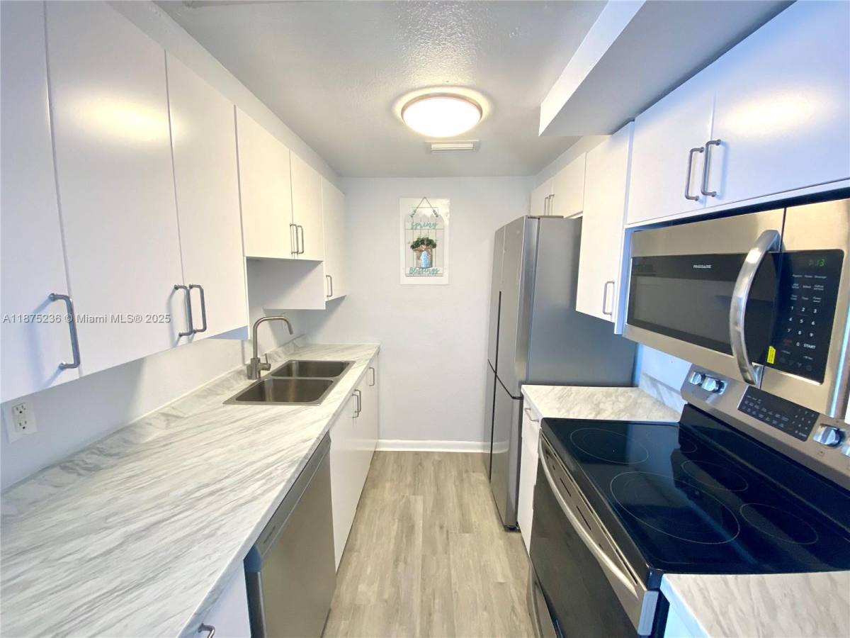 Condo for rent at 1185 Marseille Dr #307, Miami Beach, FL 33141