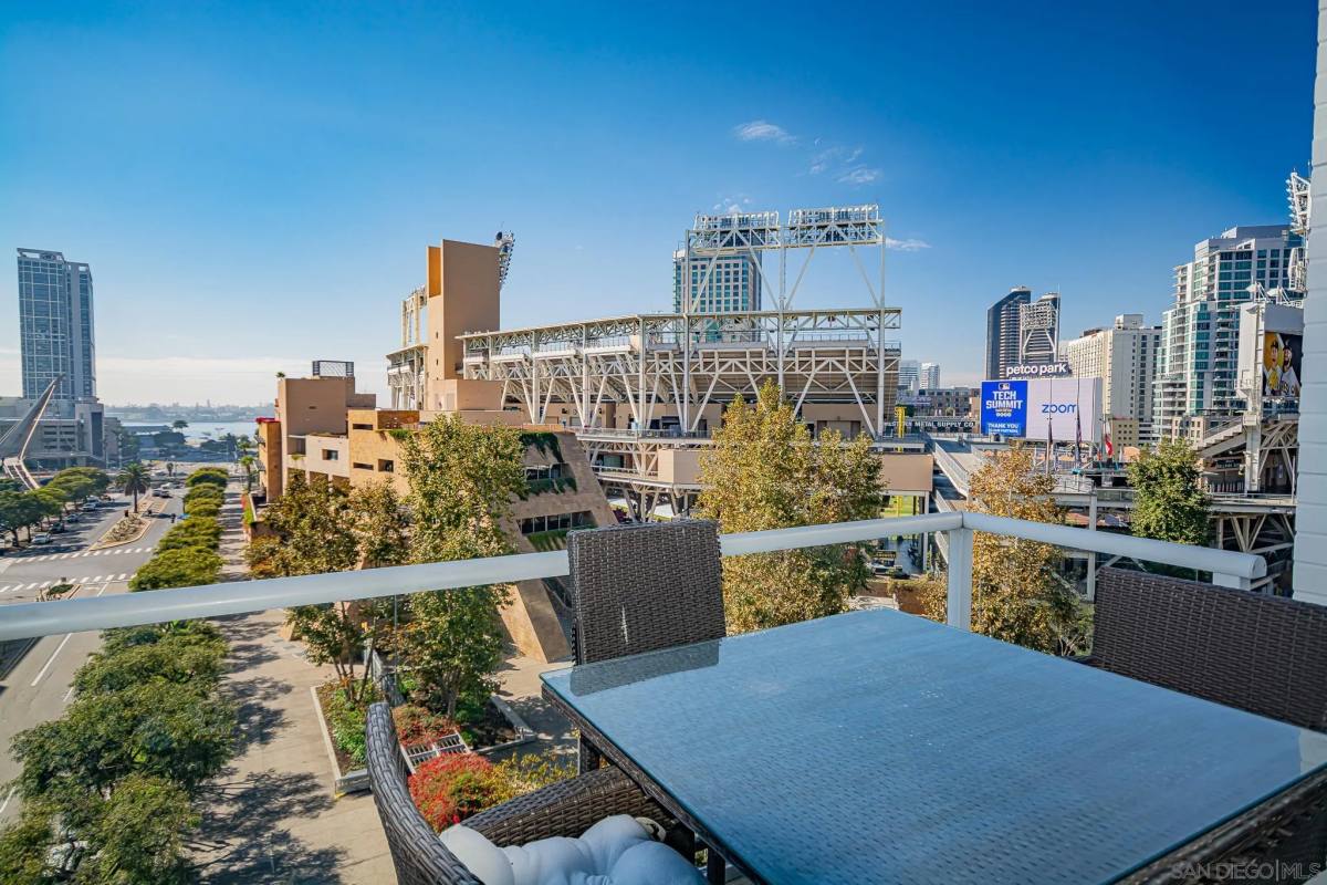 Apartment for rent at 206 Park Blvd #804, San Diego, CA 92101