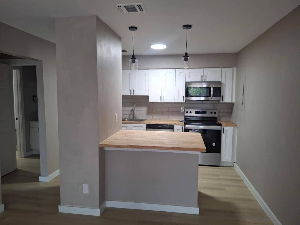 Apartment for rent at 345 FM 86 #11, Luling, TX 78648