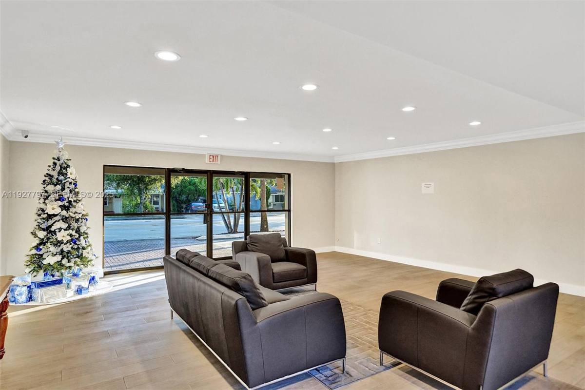 Apartment for rent at 1595 NE 135th St #427, Miami, FL 33161
