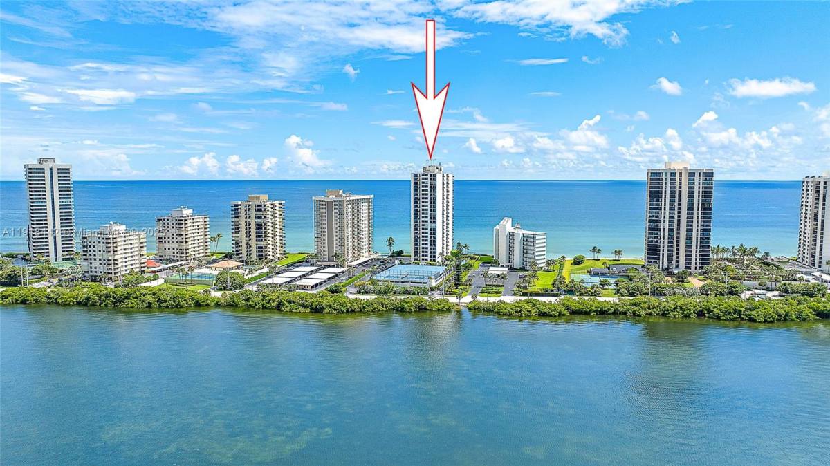 Apartment for rent at 5420 N Ocean Dr #305, West Palm Beach, FL 33404