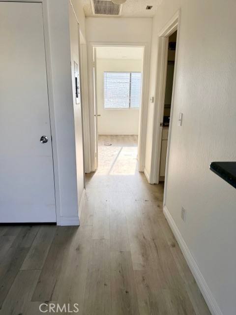 Apartment for rent at 1180 Crenshaw Blvd #212, Los Angeles, CA 90019