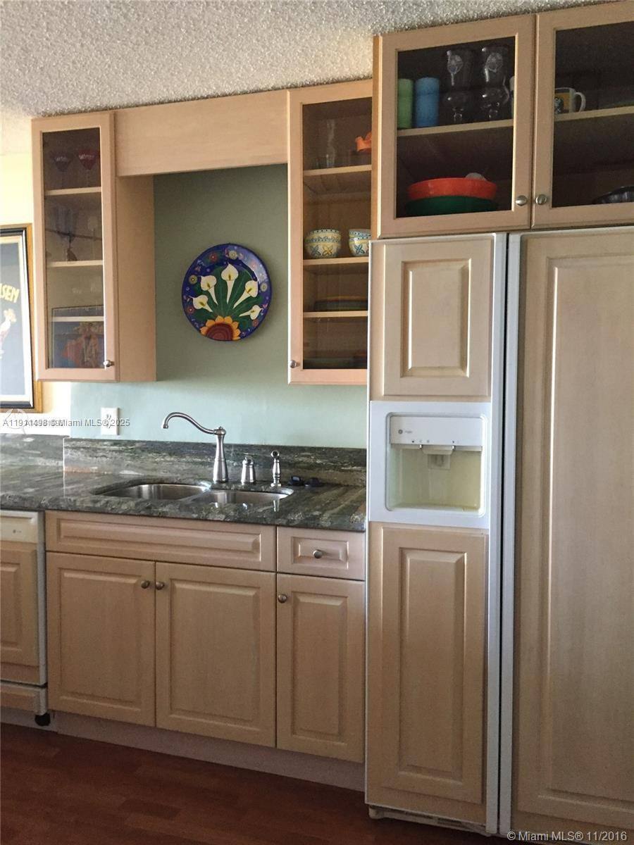 Apartment for rent at 200 Leslie Dr #827, Hallandale, FL 33009