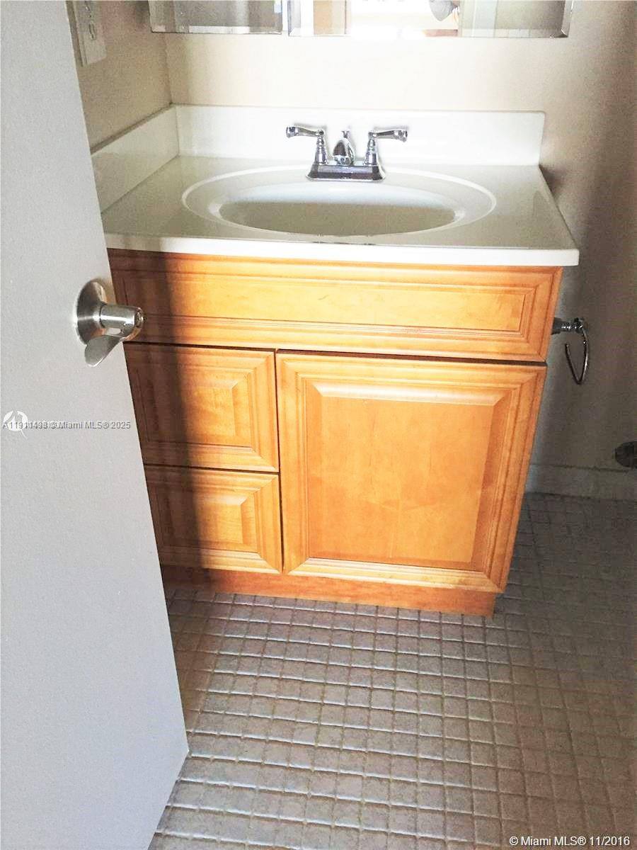 Apartment for rent at 200 Leslie Dr #827, Hallandale, FL 33009