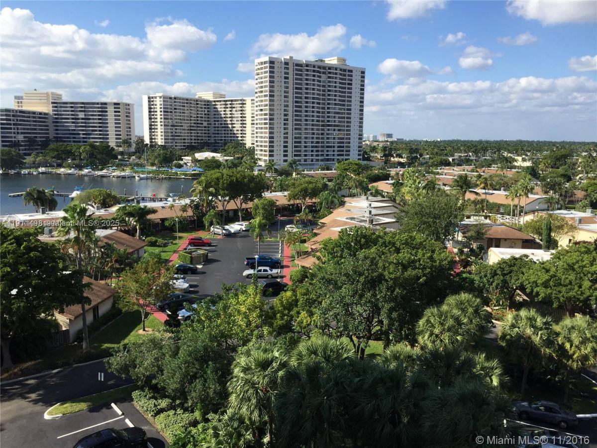 Apartment for rent at 200 Leslie Dr #827, Hallandale, FL 33009