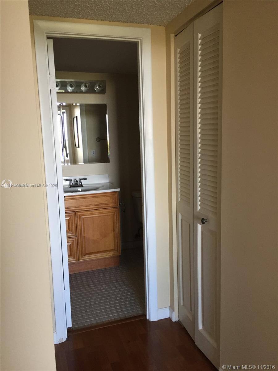 Apartment for rent at 200 Leslie Dr #827, Hallandale, FL 33009