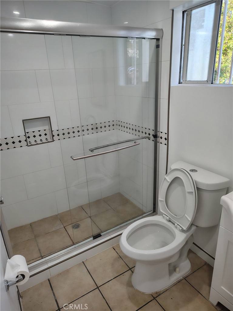 Apartment for rent at 1822 W 41st St, Los Angeles, CA 90062