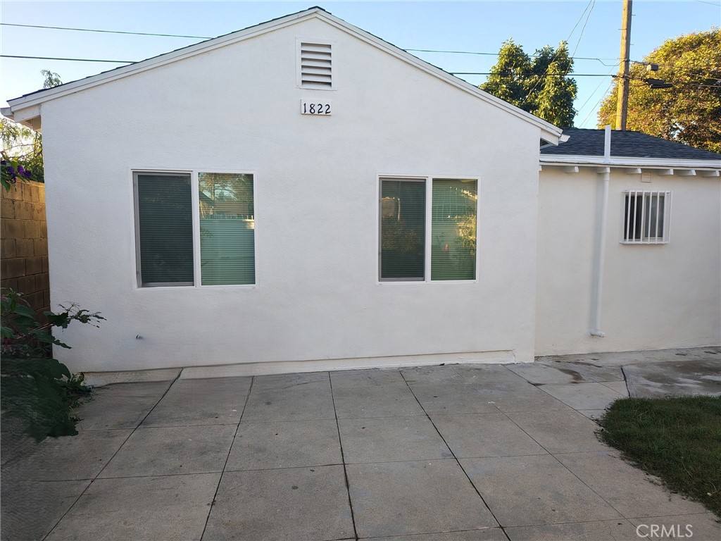 Apartment for rent at 1822 W 41st St, Los Angeles, CA 90062